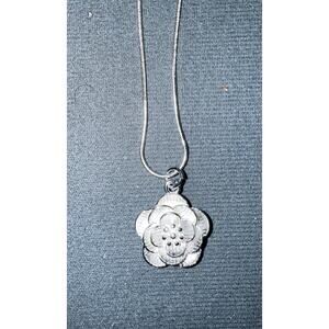 NWT Doffill .925 Sterling Rose Flower Pendant On 24 Inch Snake Chain